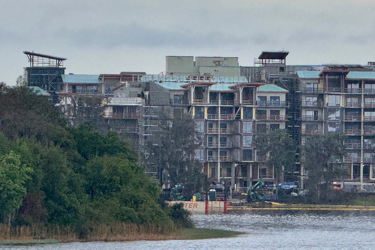 Disney Lakeshore Lodge Construction 20260316a