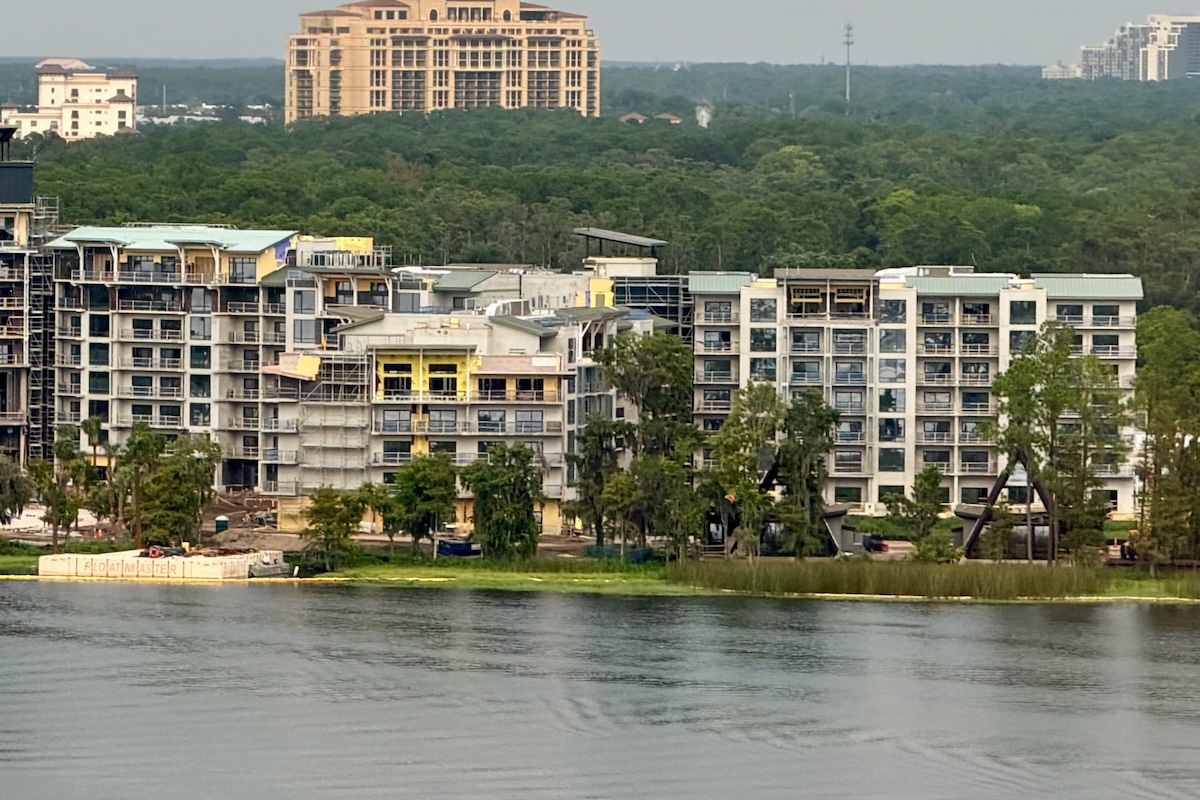 Disney Lakeshore Lodge Construction 20260728d