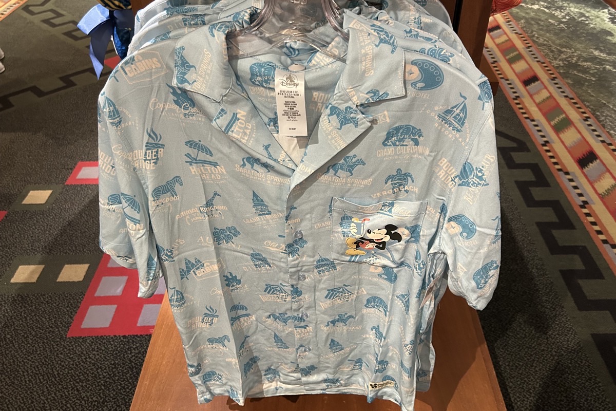 Disney Vacation Club Merchandise 2025 10f