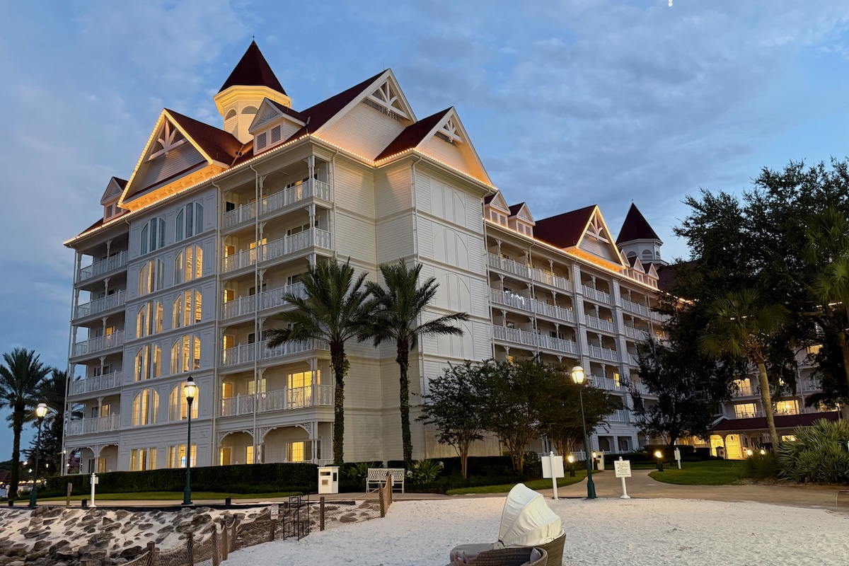 Villas at Disneys Grand Floridian Exterior Building 3